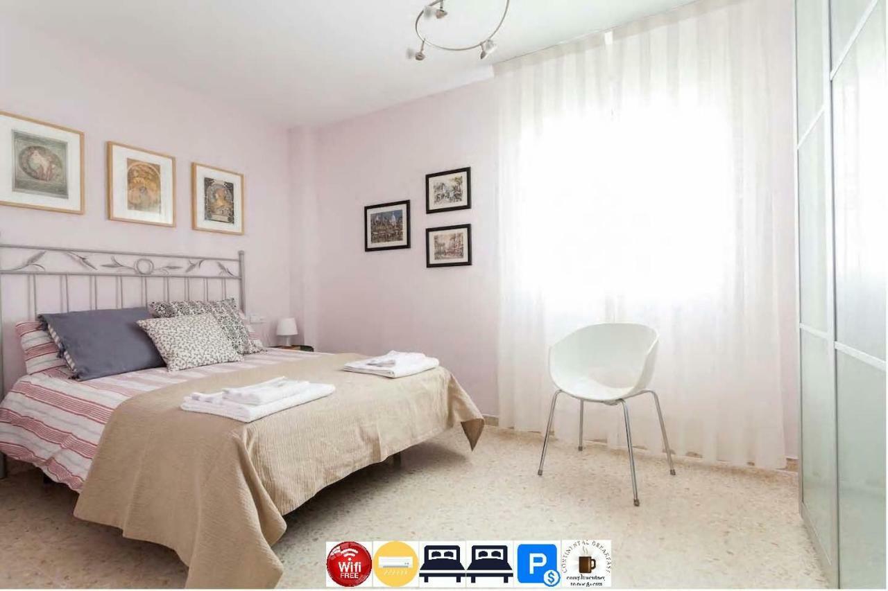 Apartamento Jardin De Santa Paula Seville Exterior photo
